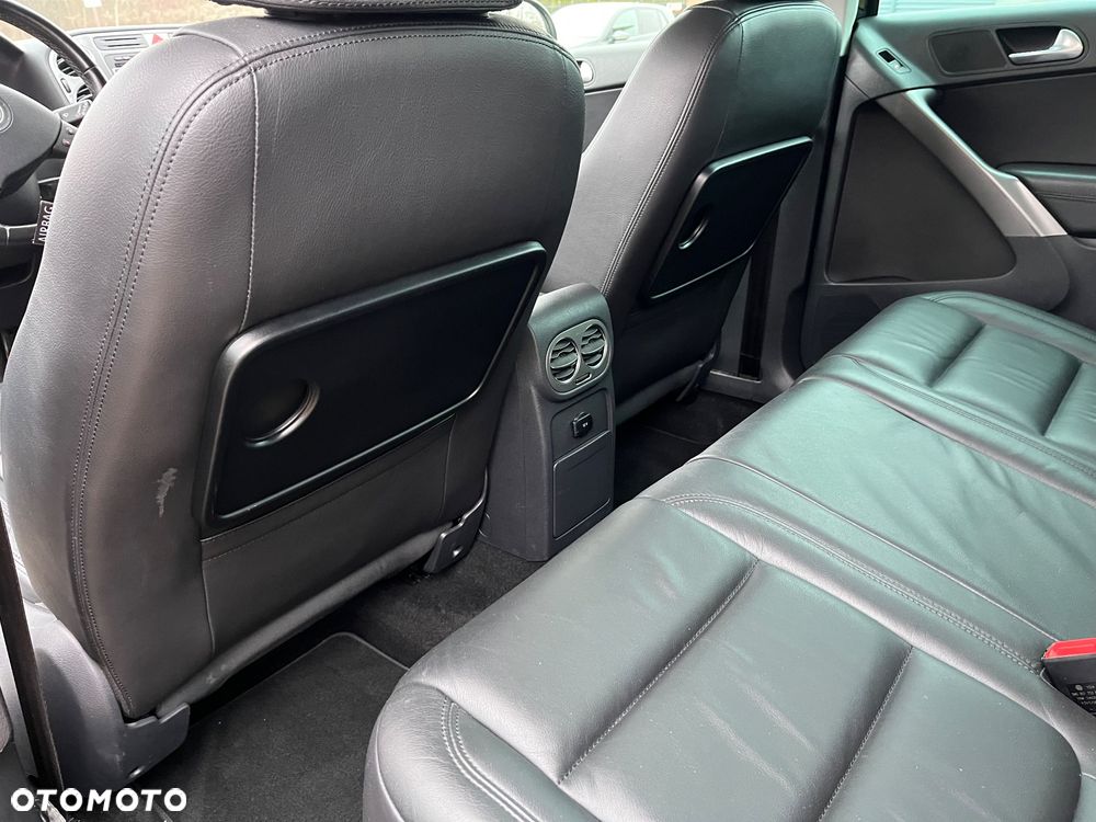 Volkswagen Tiguan 2.0 TSI 4Motion DSG Sport & Style - 24