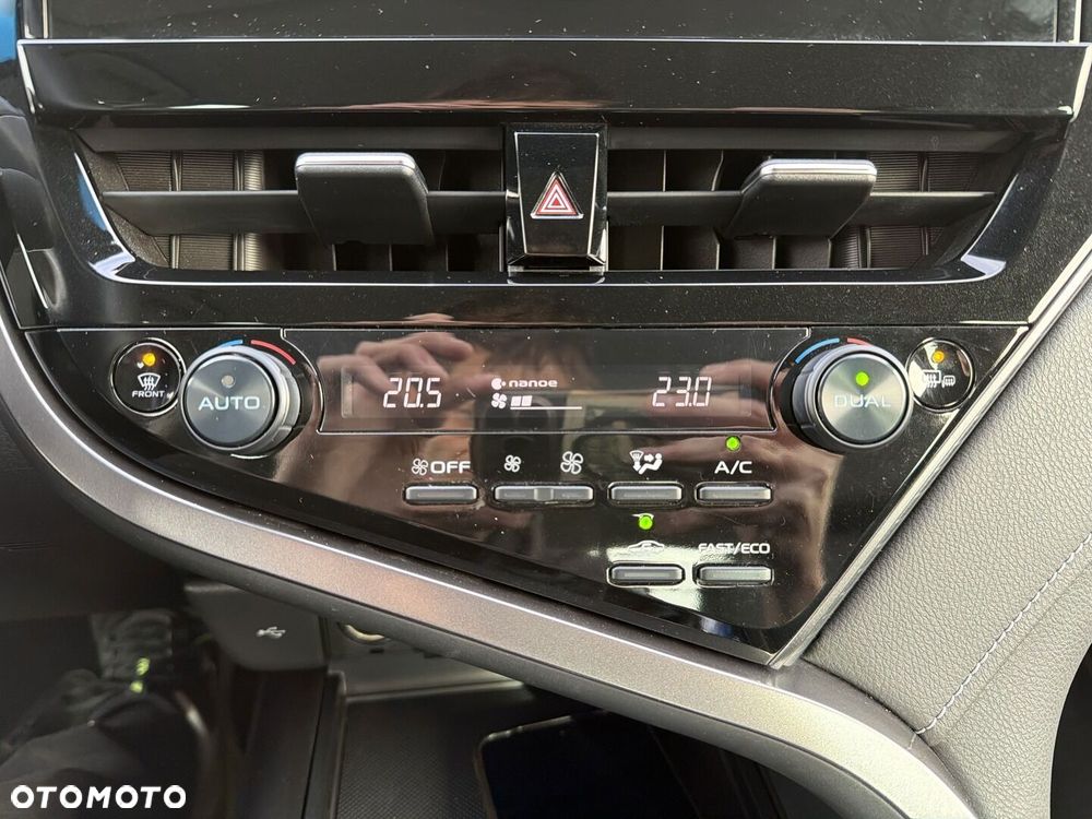 Toyota Camry 2023