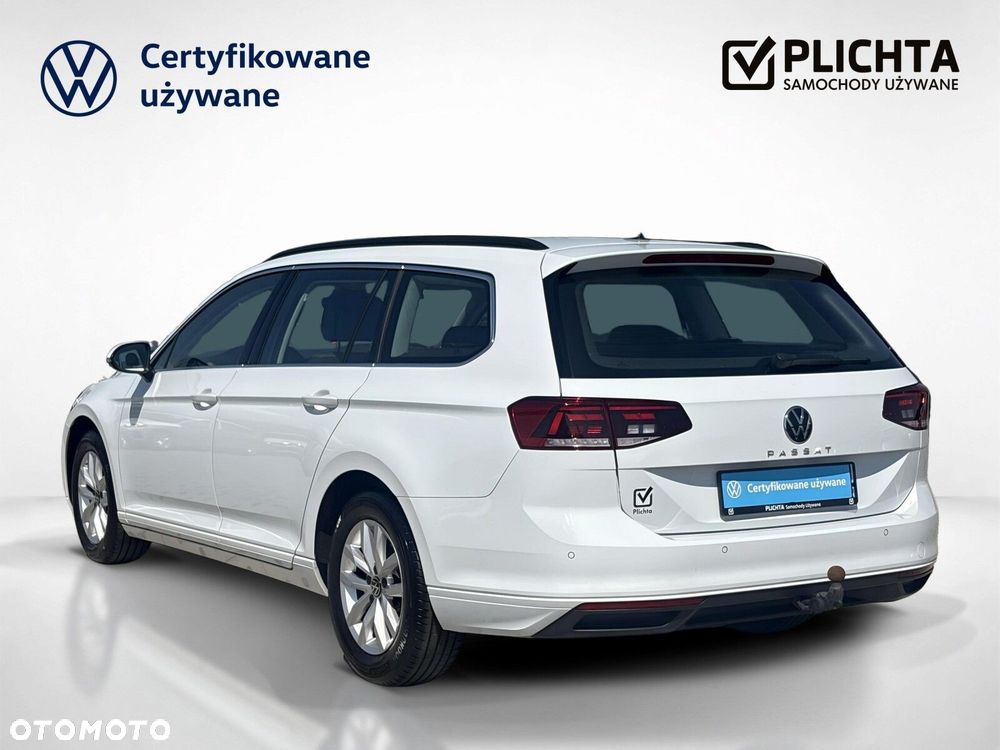 Volkswagen Passat - 4