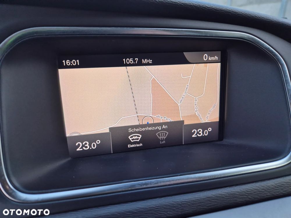 Volvo V40 T2 Inscription - 25