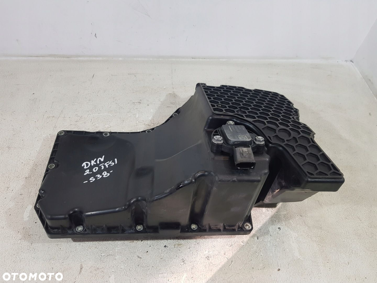 MISKA OLEJU CZUJNIK 06L103598R AUDI A4 B9 A6 C8 PORSCHE MACAN 2.0 TFSI DKN - 2