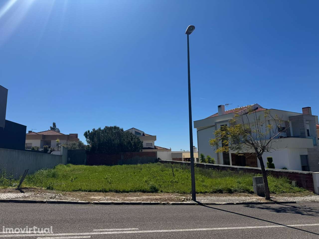 Construa Aqui a Sua Casa de Sonho – 457m² na Meia Via | 65.000€ - Grande imagem: 4/6