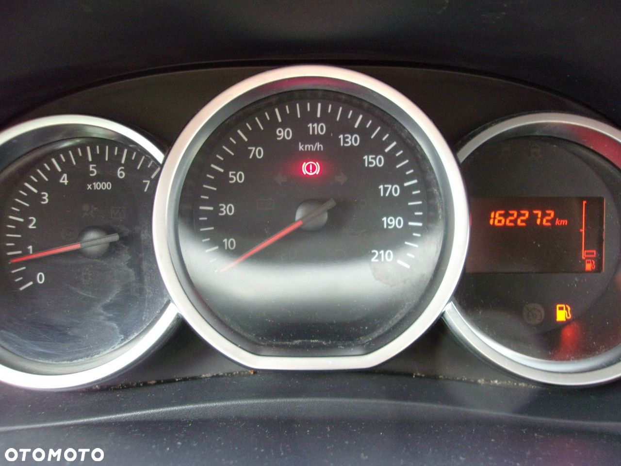 Dacia Lodgy 1.6 SCe Laureate S&S - 18