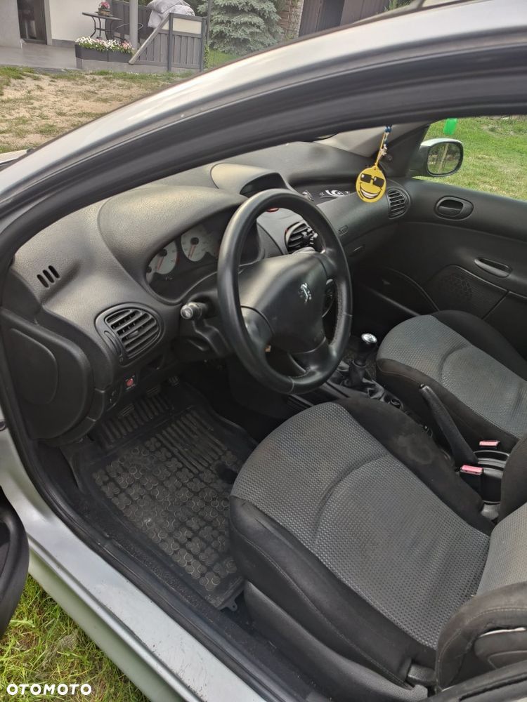 Peugeot 206 - 6