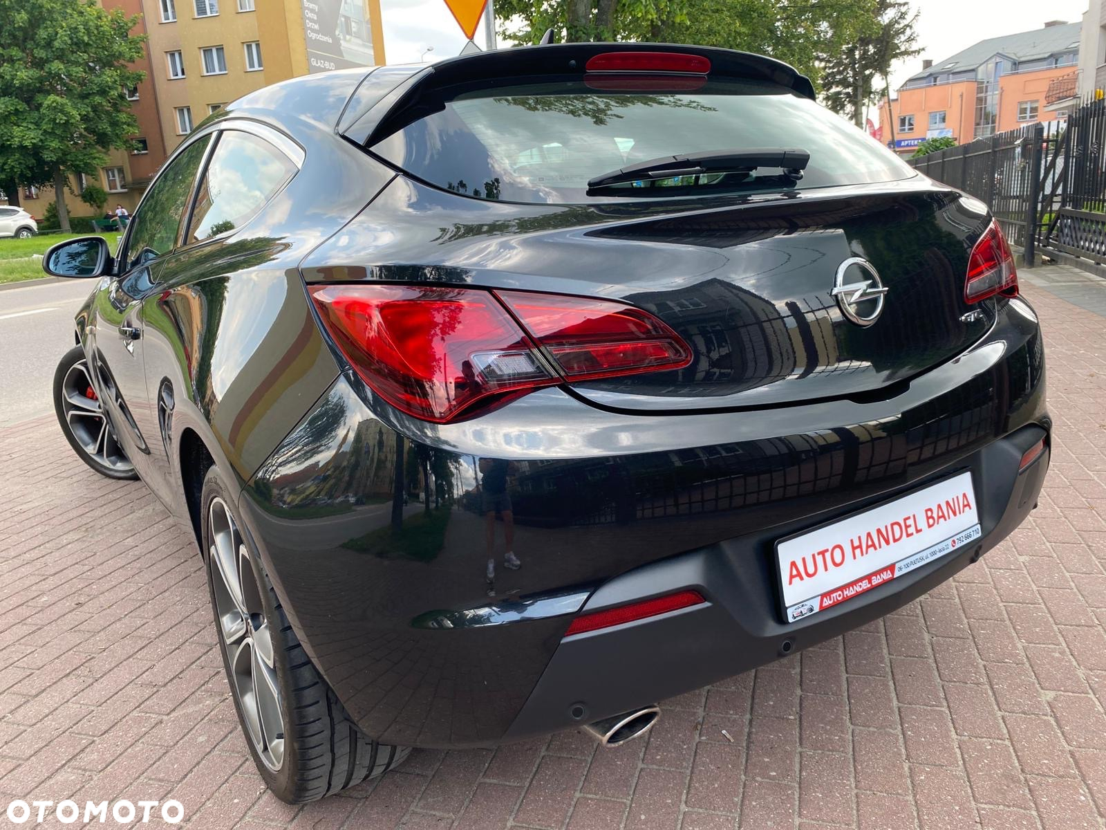 Opel Astra GTC 1.4 Turbo - 21