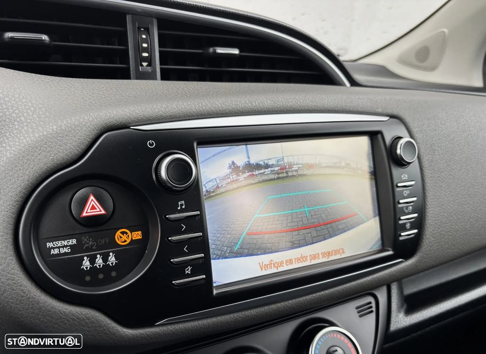 Toyota Yaris 1.0 VVT-i Comfort +PS Style +P.Techno - 25