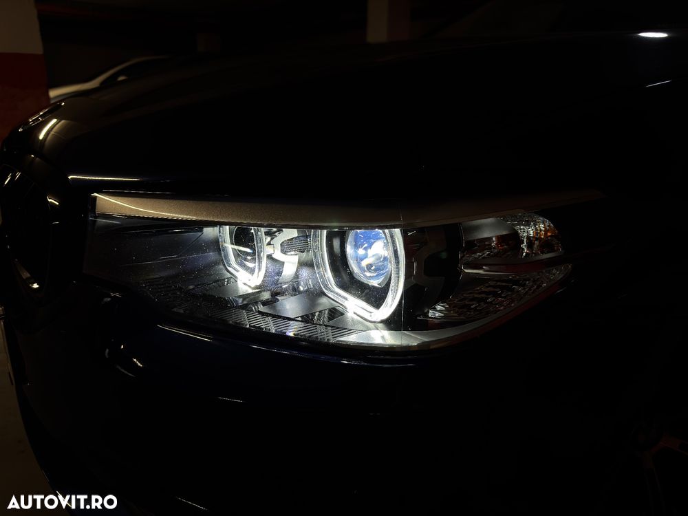 BMW Seria 5 520d Aut. Luxury Line - 31