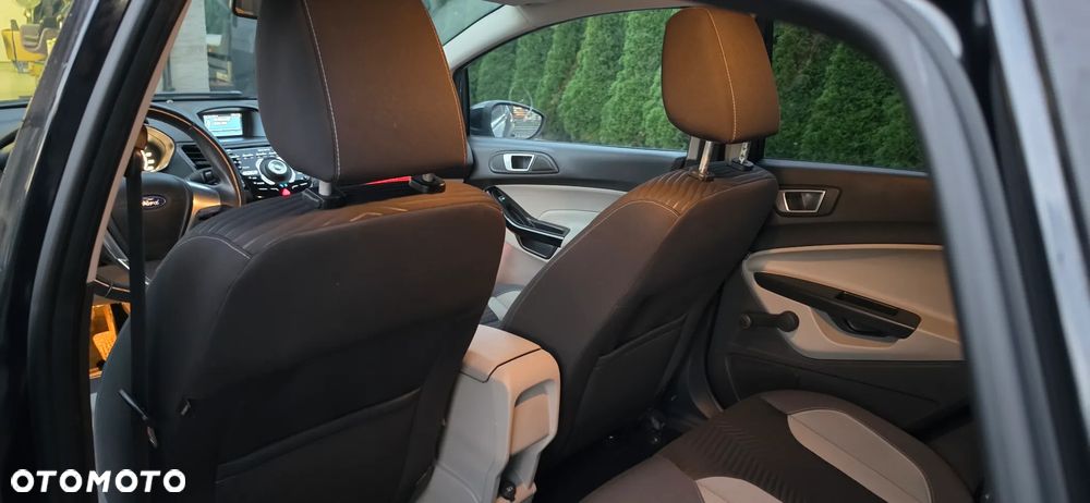 Ford Fiesta 1.0 EcoBoost Titanium ASS - 29