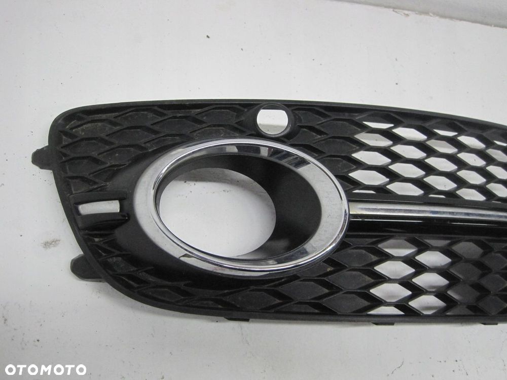 KRATKA ZDERZAKA WZMOCNIENIE GRILA AUDI Q5 8R0 S-LINE 8R0807681S 8R0807682N - 4