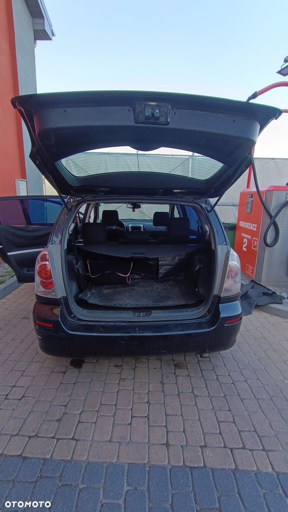 Toyota Corolla Verso - 13