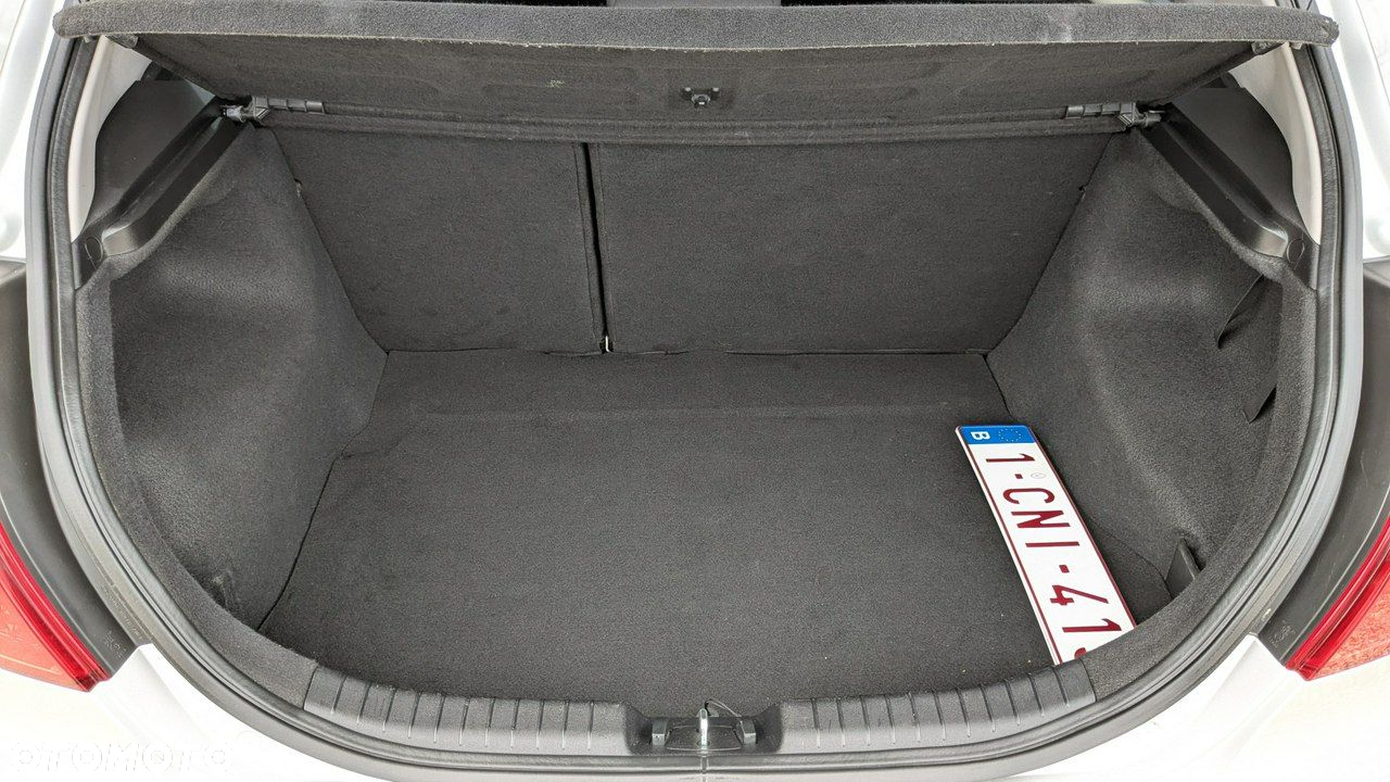 Kia Ceed - 34