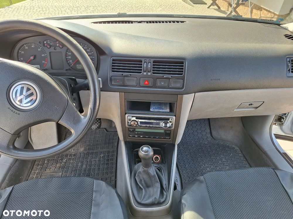 Volkswagen Bora - 8