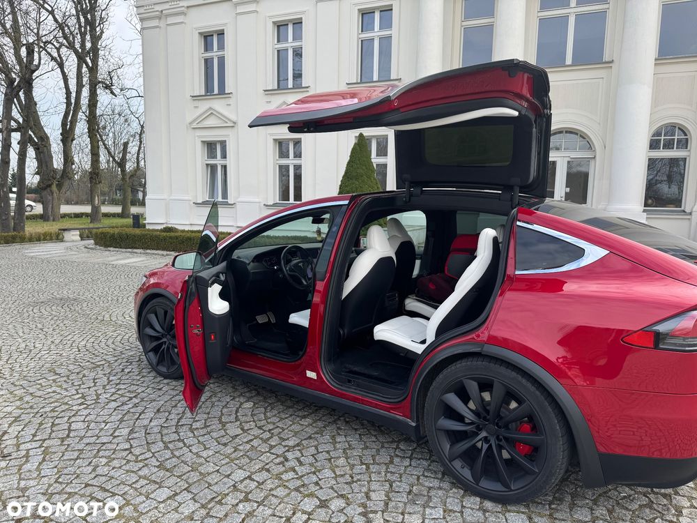 Tesla Model X Performance - 6