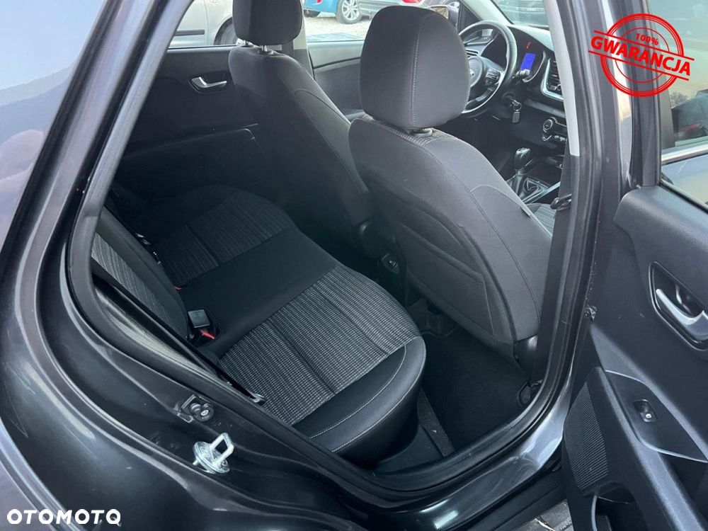 Kia Stonic - 22