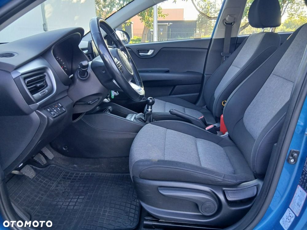 Kia Stonic 1.2 M - 11