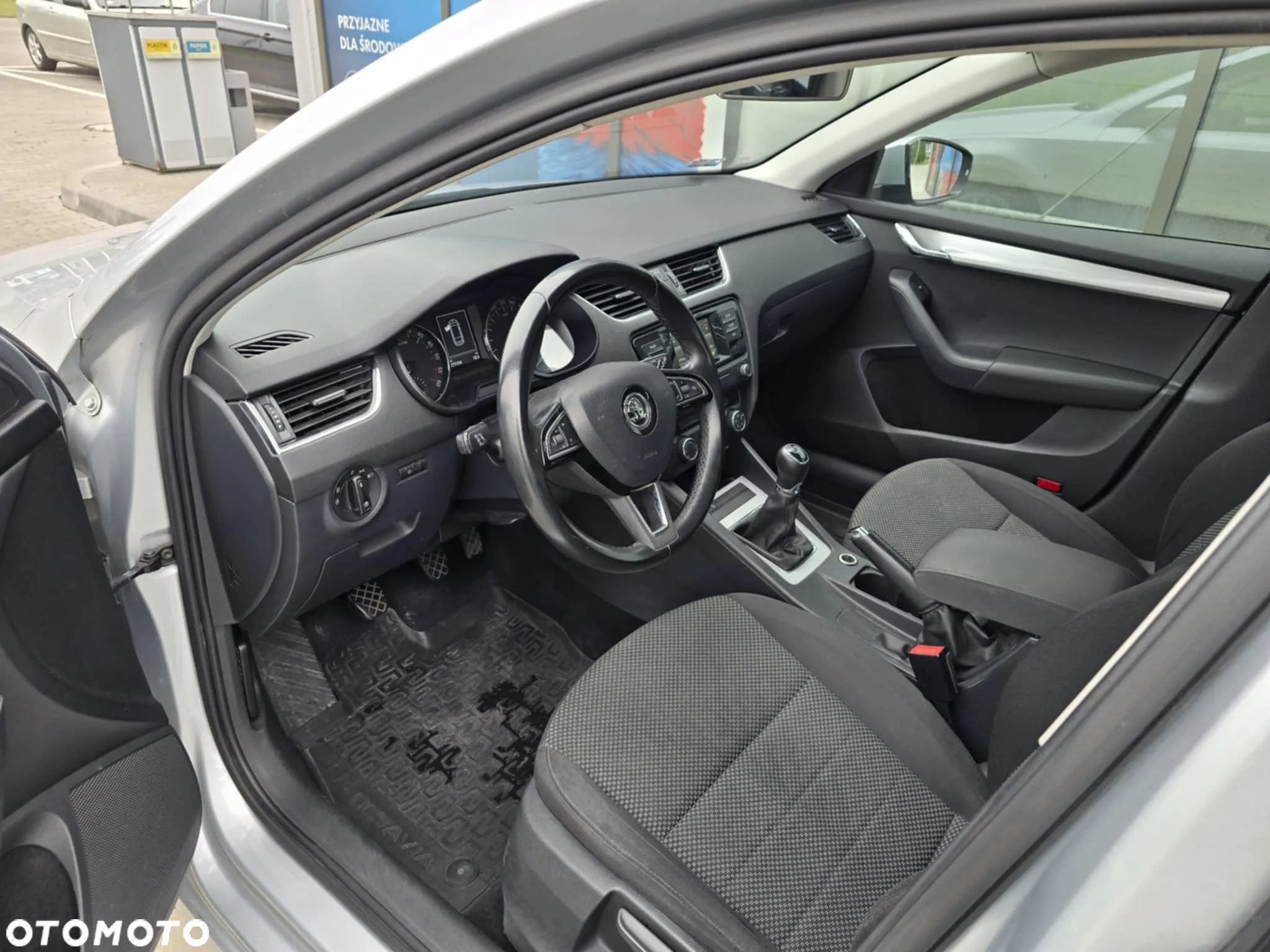 Skoda Octavia 1.6 TDI Ambition - 37