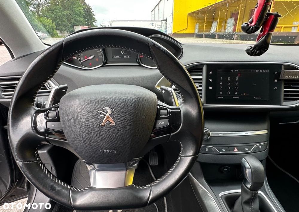 Peugeot 308 1.5 BlueHDi Allure S&S EAT6 - 20