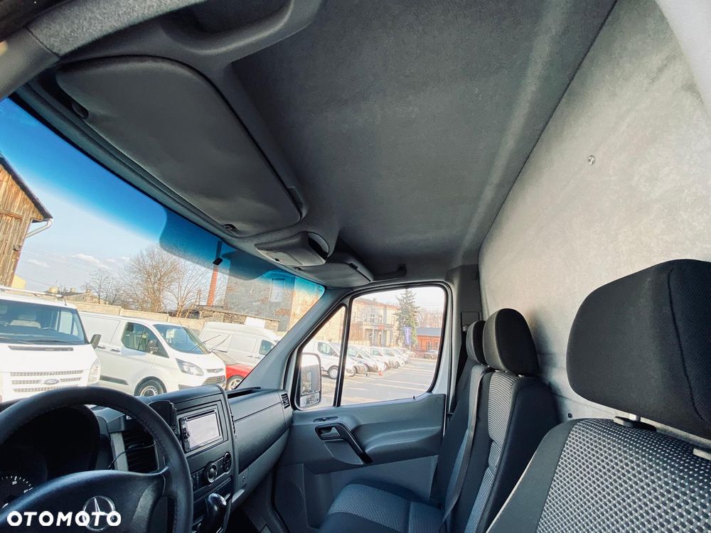 Mercedes-Benz SPRINTER - 14