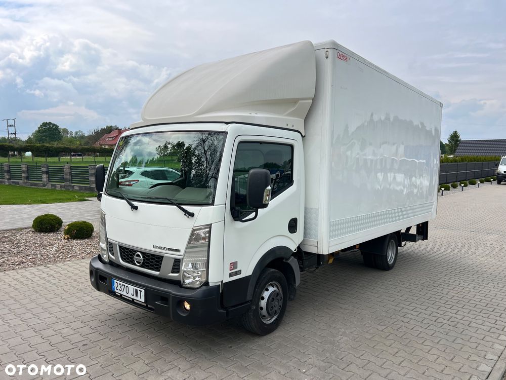 Nissan NT 400 CABSTAR - 2