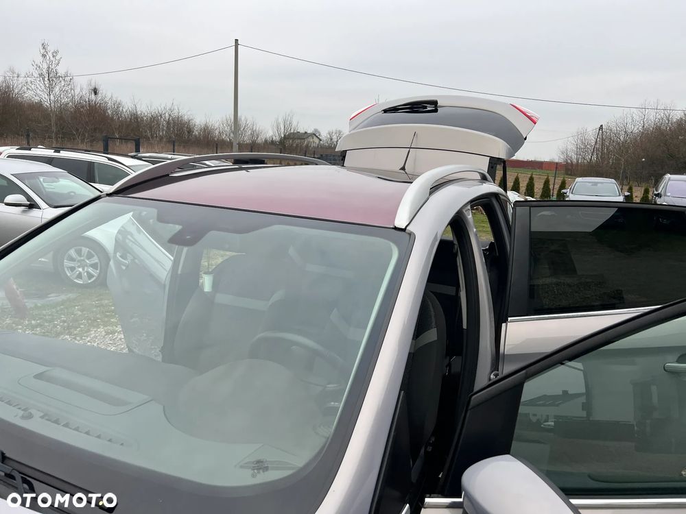 Ford Kuga 2.0 TDCi 2x4 Titanium - 34