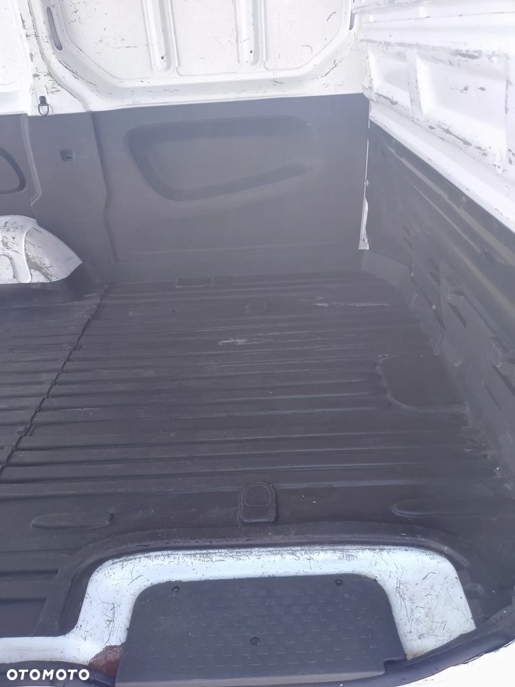 Renault Trafic - 8