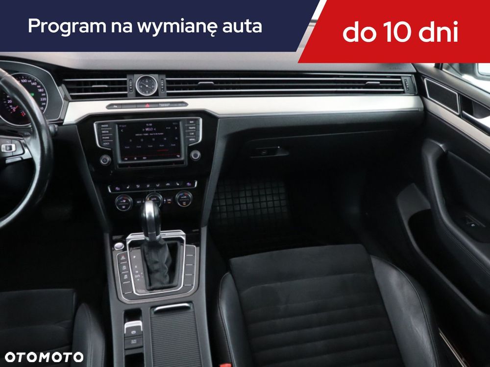 Volkswagen Passat Variant - 10