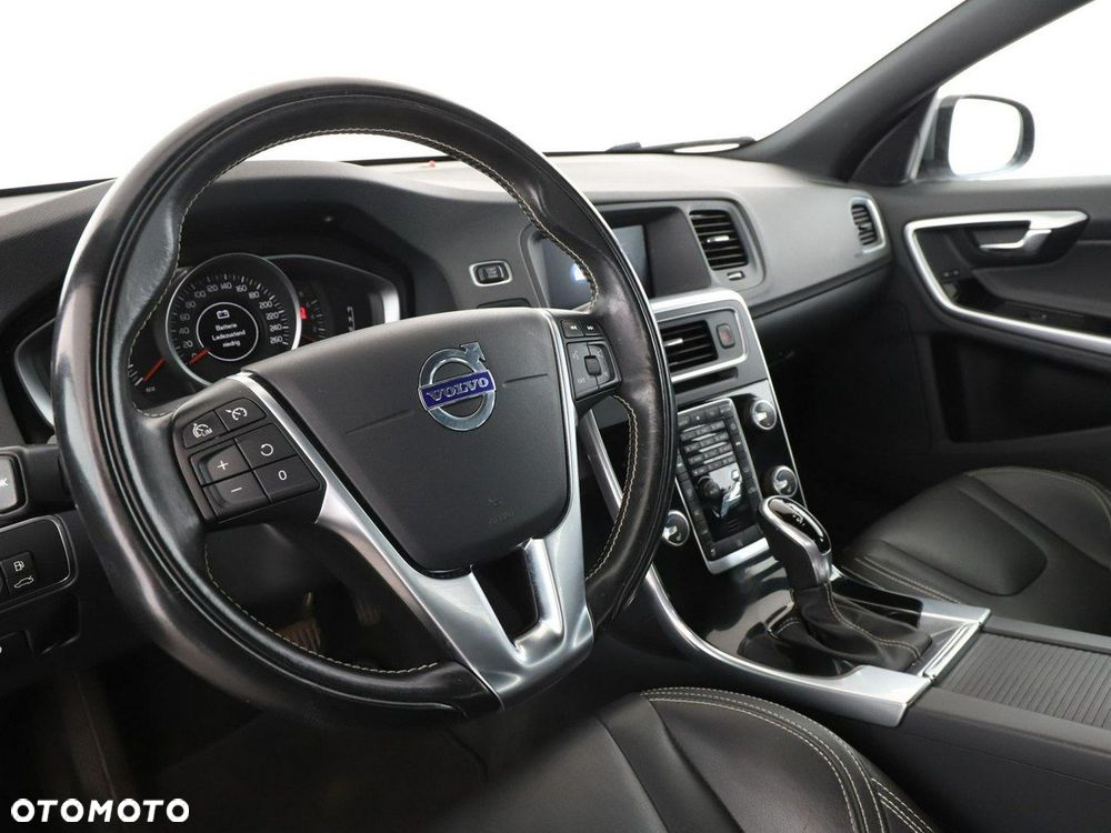 Volvo S60 T3 Geartronic Linje Svart - 15