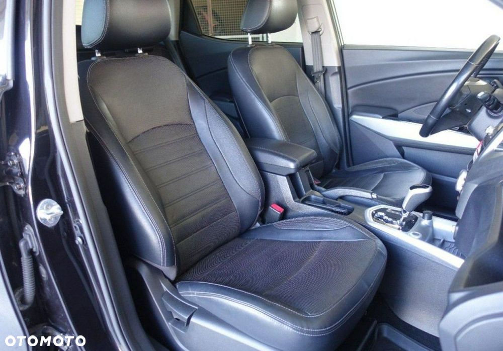 SsangYong/KGM Tivoli e-XDi 160 4WD Sapphire - 21