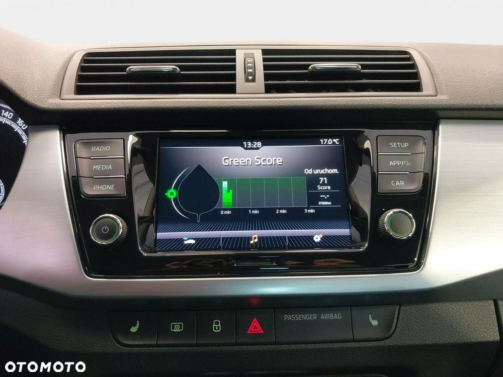 Skoda Fabia 1.0 TSI Ambition - 32