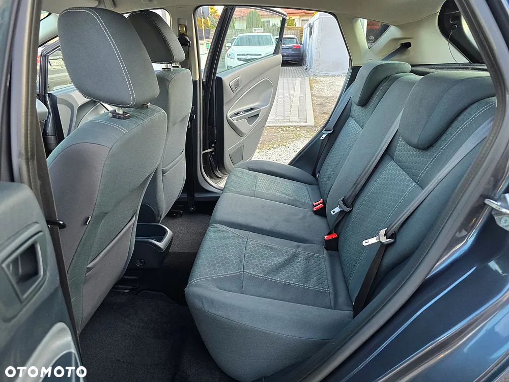 Ford Fiesta 1.4 Titanium - 17