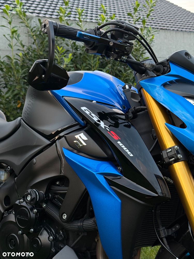 Suzuki GSX 1000 - 6
