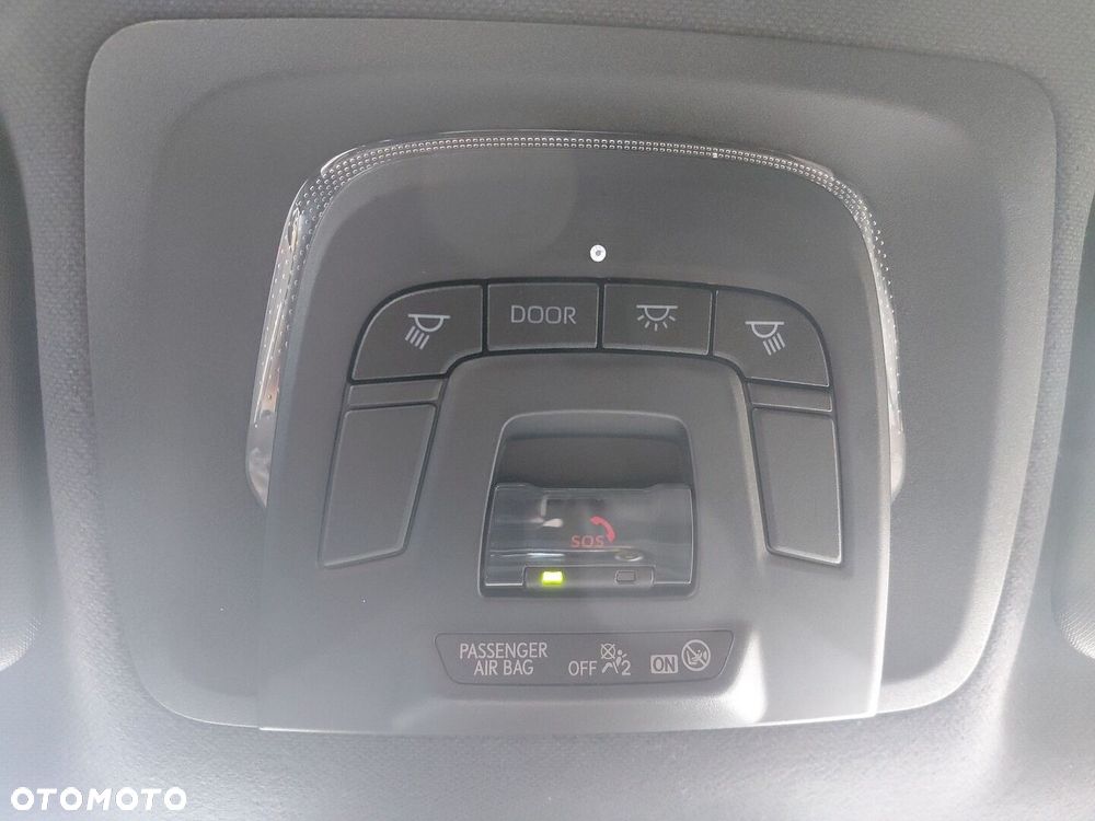 Toyota Corolla 1.8 Hybrid Comfort - 28