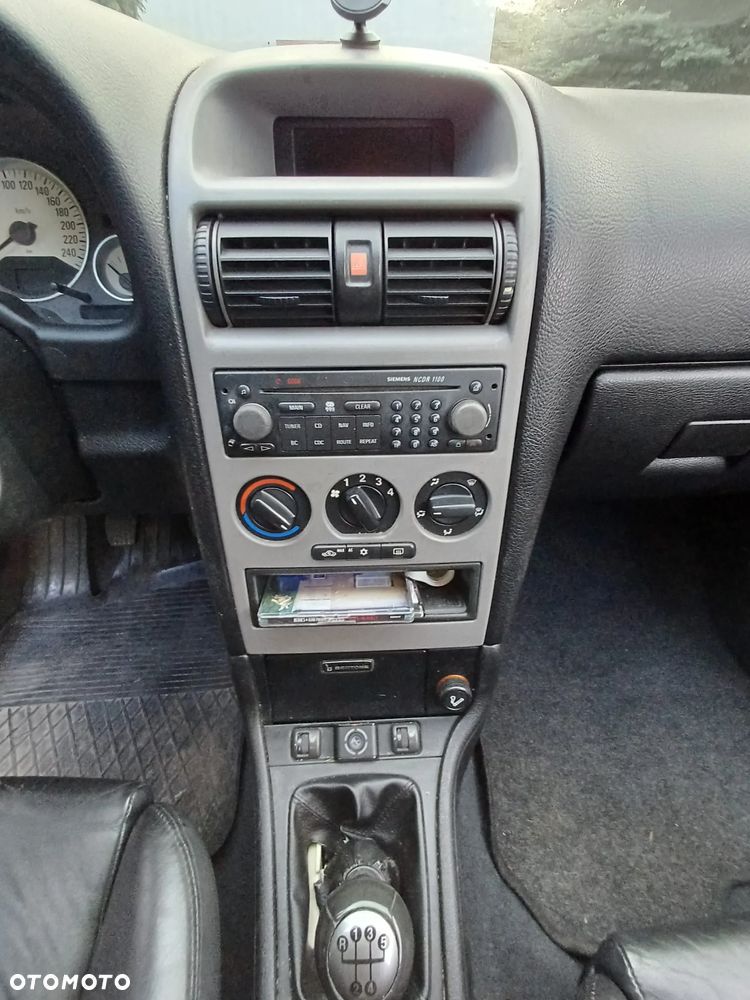 Opel Astra - 10