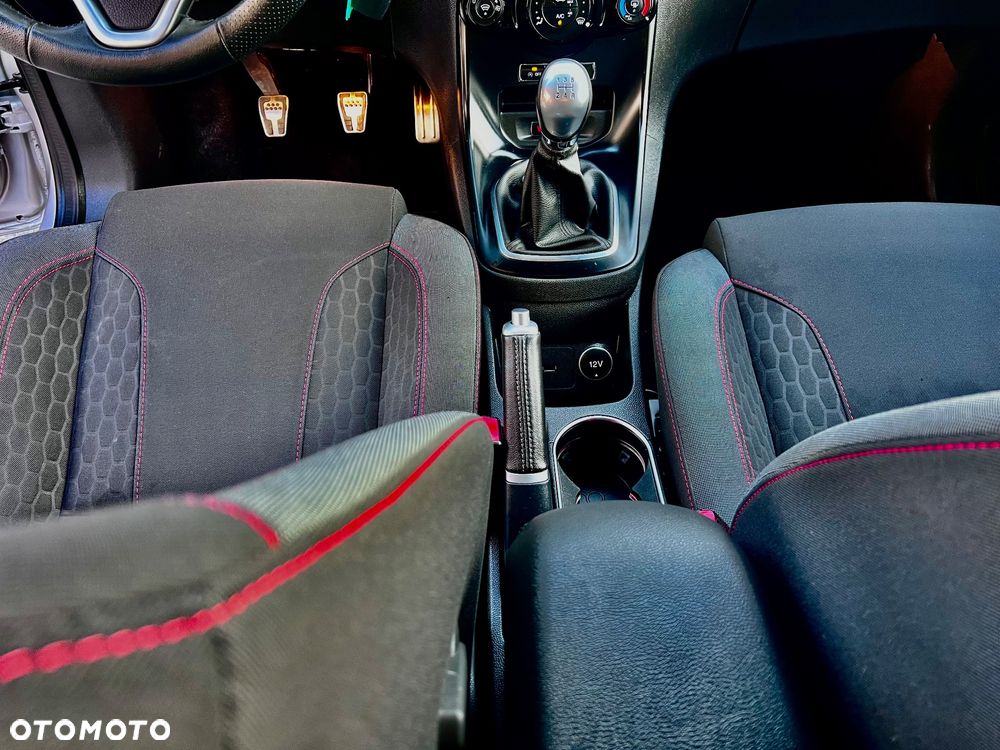 Ford Fiesta 1.0 EcoBoost S&S ST-LINE - 21