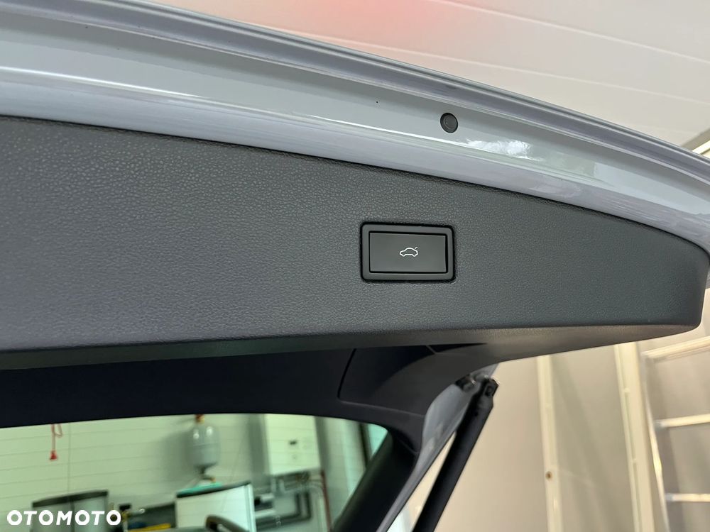 Volkswagen Tiguan 2.0 TSI 4Mot Elegance DSG - 26