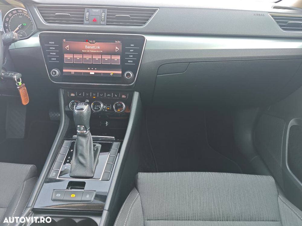 Skoda Superb 2.0 TDI DSG Ambition - 12