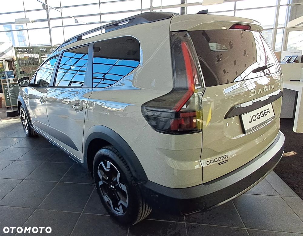 Dacia Jogger 1.8 Full Hybrid 155 Journey MMT - 4