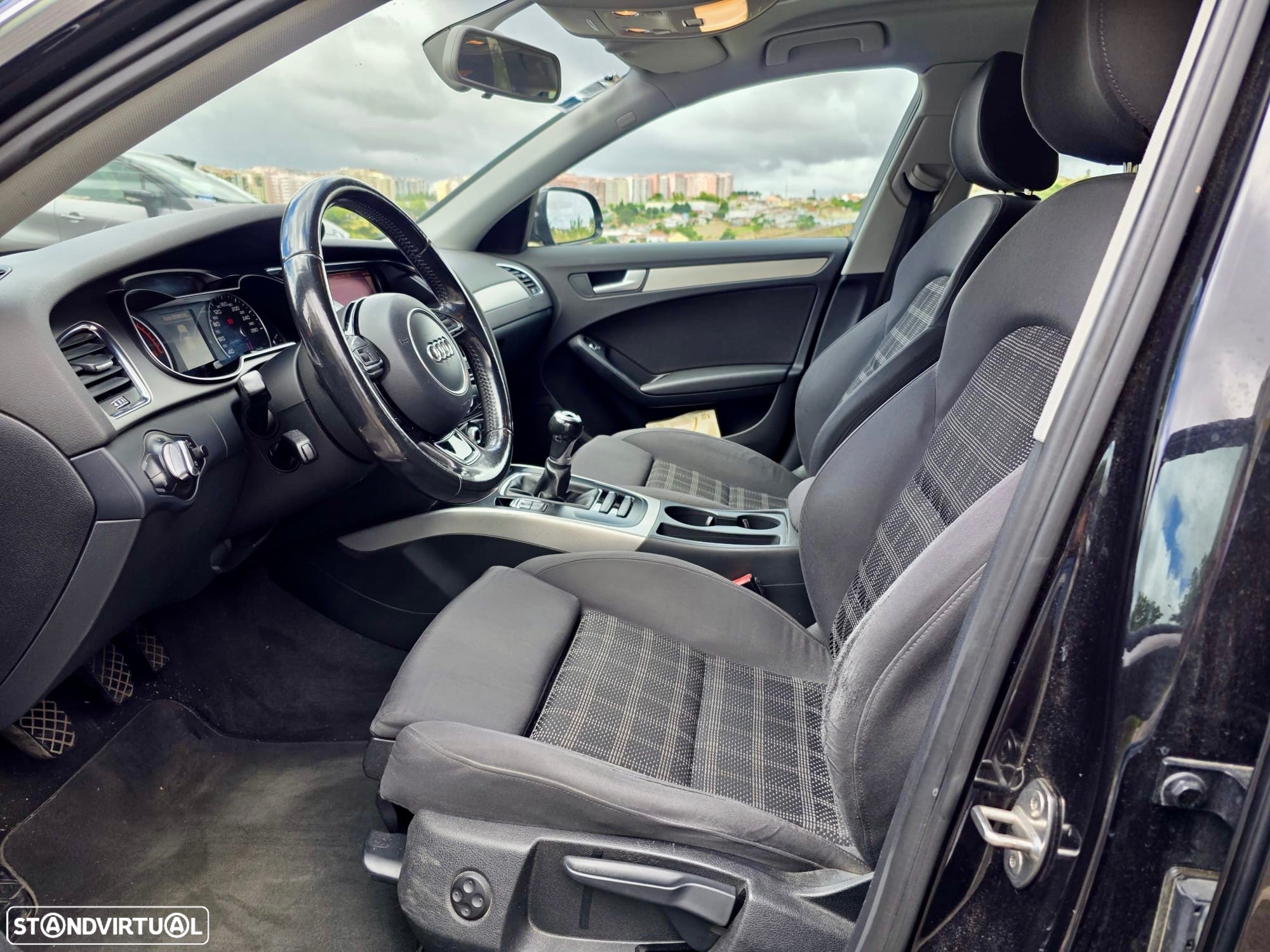 Audi A4 Avant 2.0 TDI Business Line Sport - 8