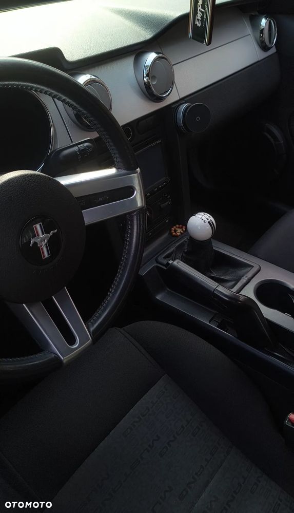 Ford Mustang 4.0 V6 - 6