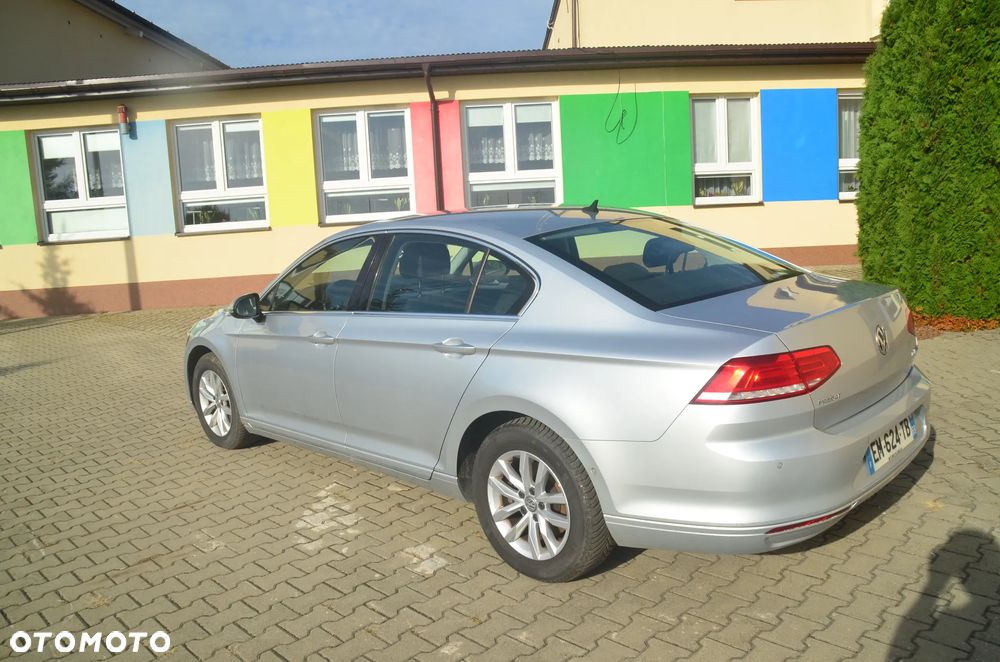 Volkswagen Passat - 3