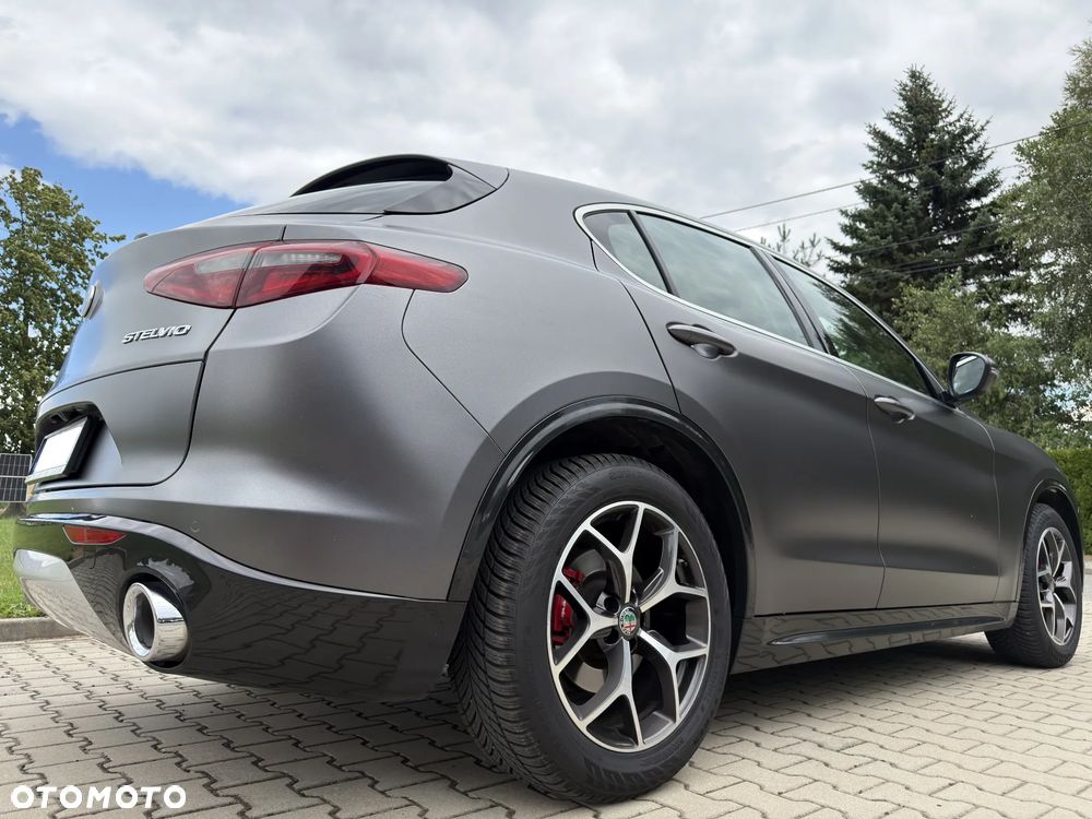 Alfa Romeo Stelvio 2.0 Turbo TI Q4 - 21