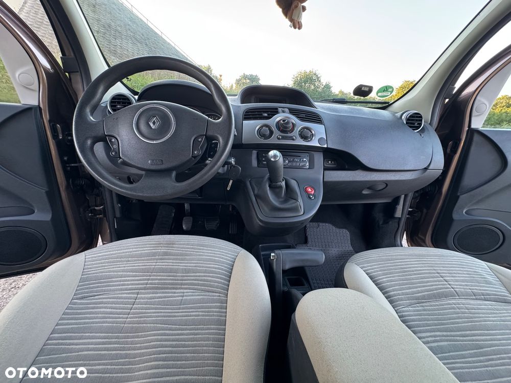 Renault Kangoo 1.6 16V 105 Luxe - 29