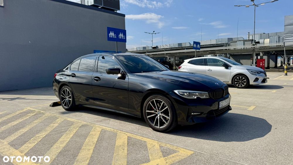 BMW Seria 3 330i xDrive Sport Line - 1