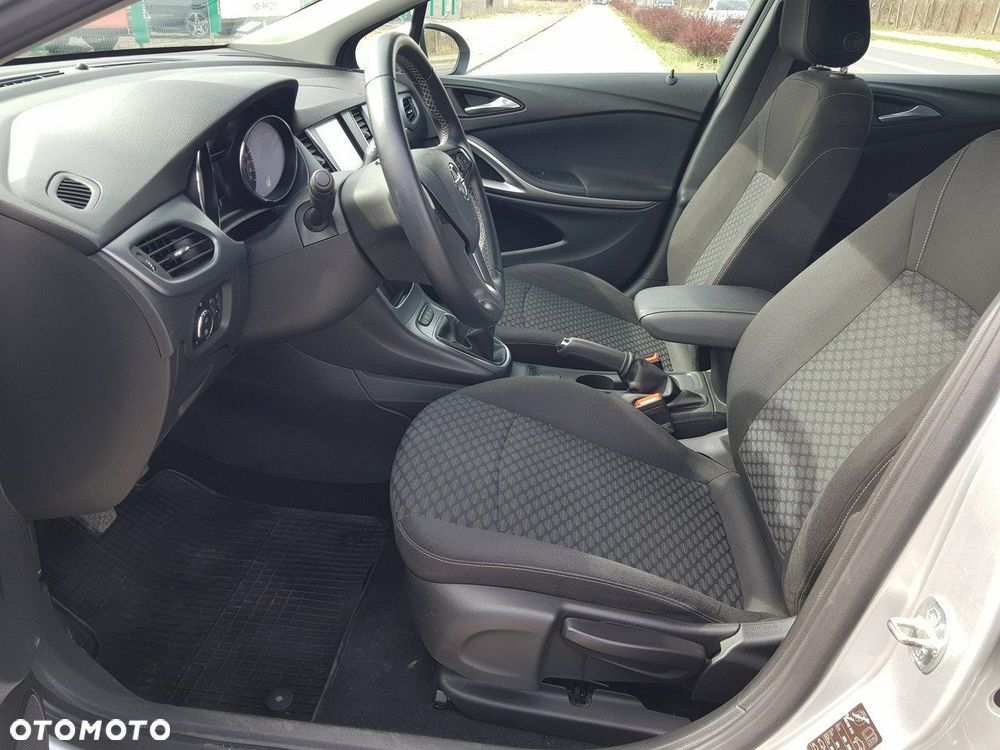 Opel Astra - 9