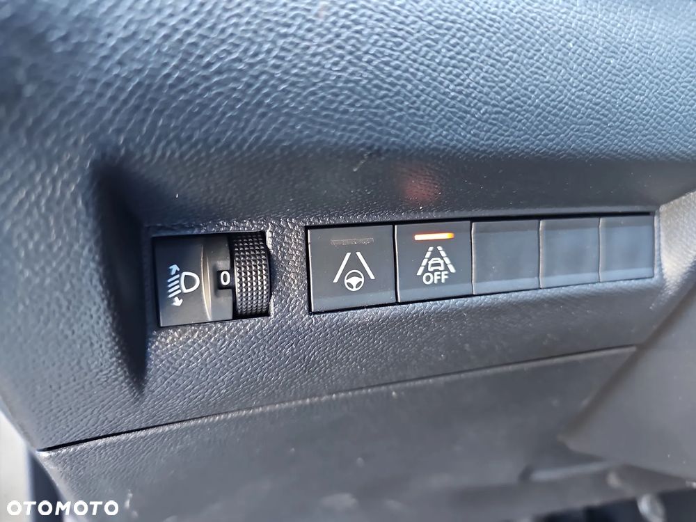 Peugeot 2008 1.2 PureTech Allure Pack S&S EAT8 - 22