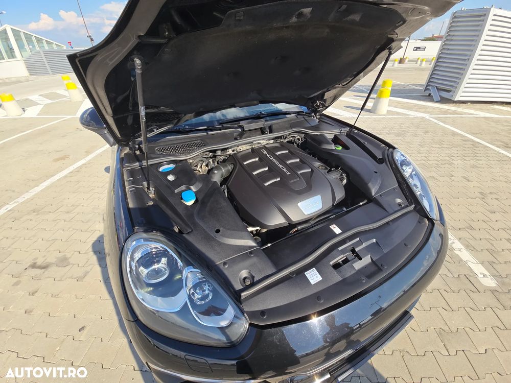 Porsche Cayenne - 20
