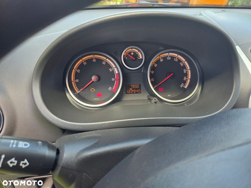 Opel Corsa - 2
