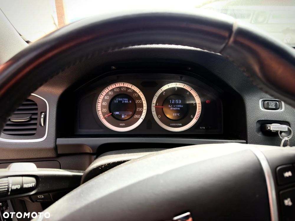 Volvo S60 D5 Momentum - 9