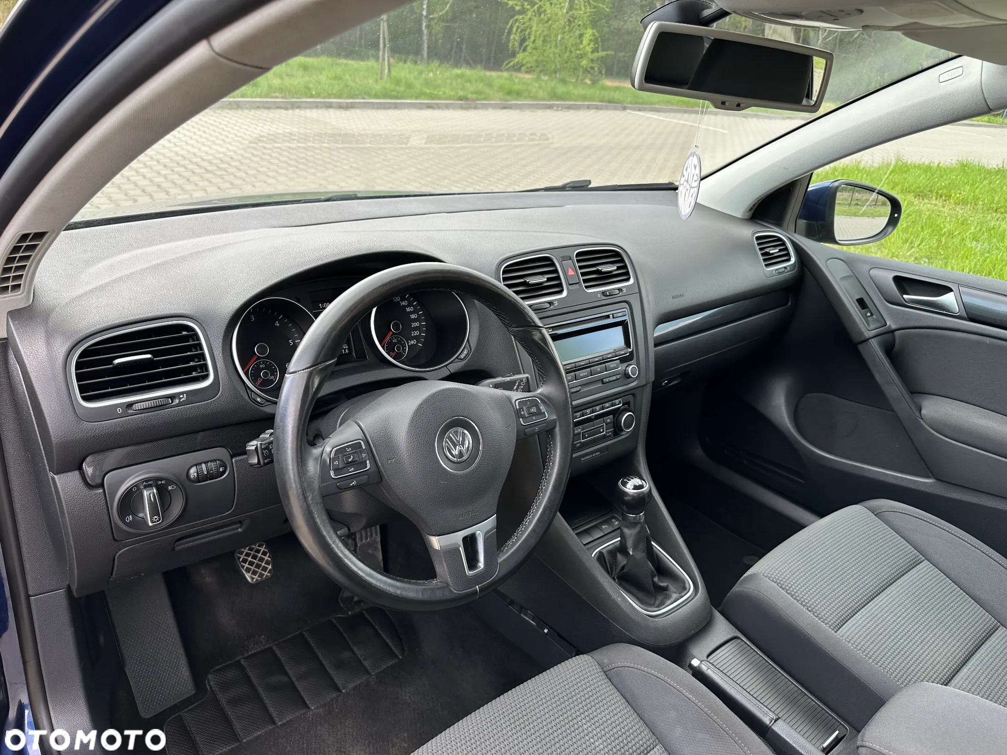 Volkswagen Golf 1.6 TDI DPF BlueMotion Technology Trendline - 11