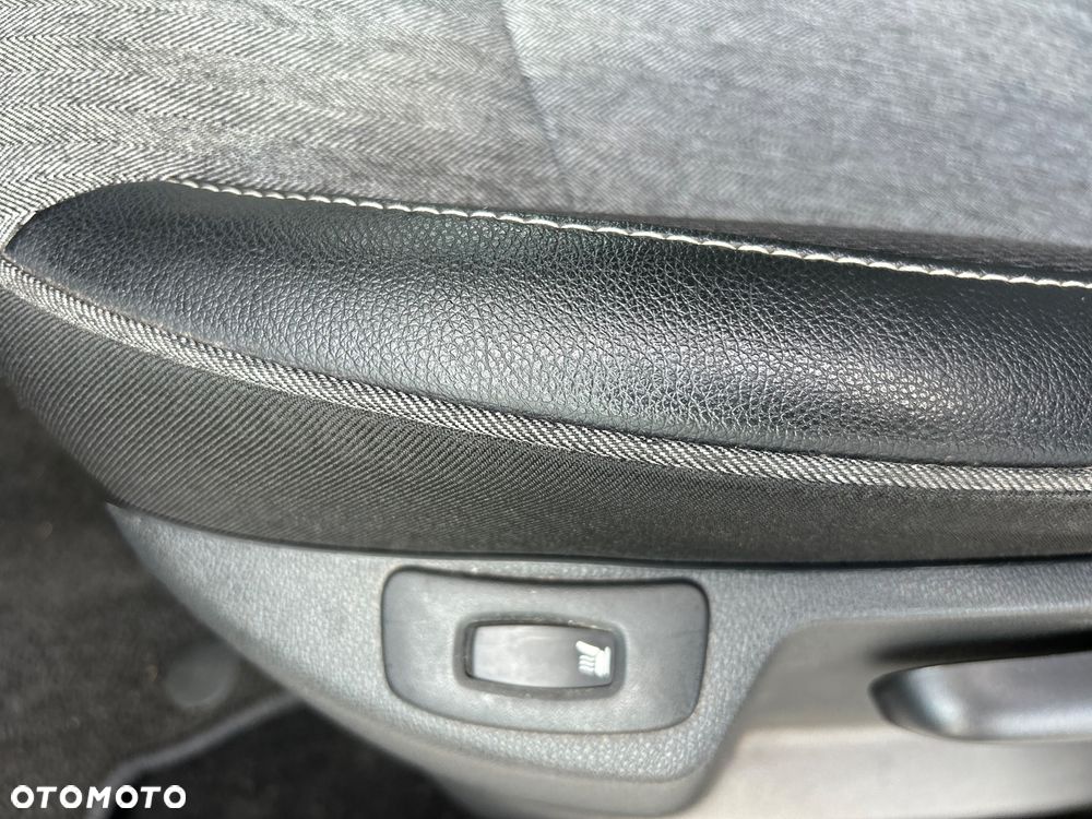 Renault Captur ENERGY TCe 120 Crossborder - 16